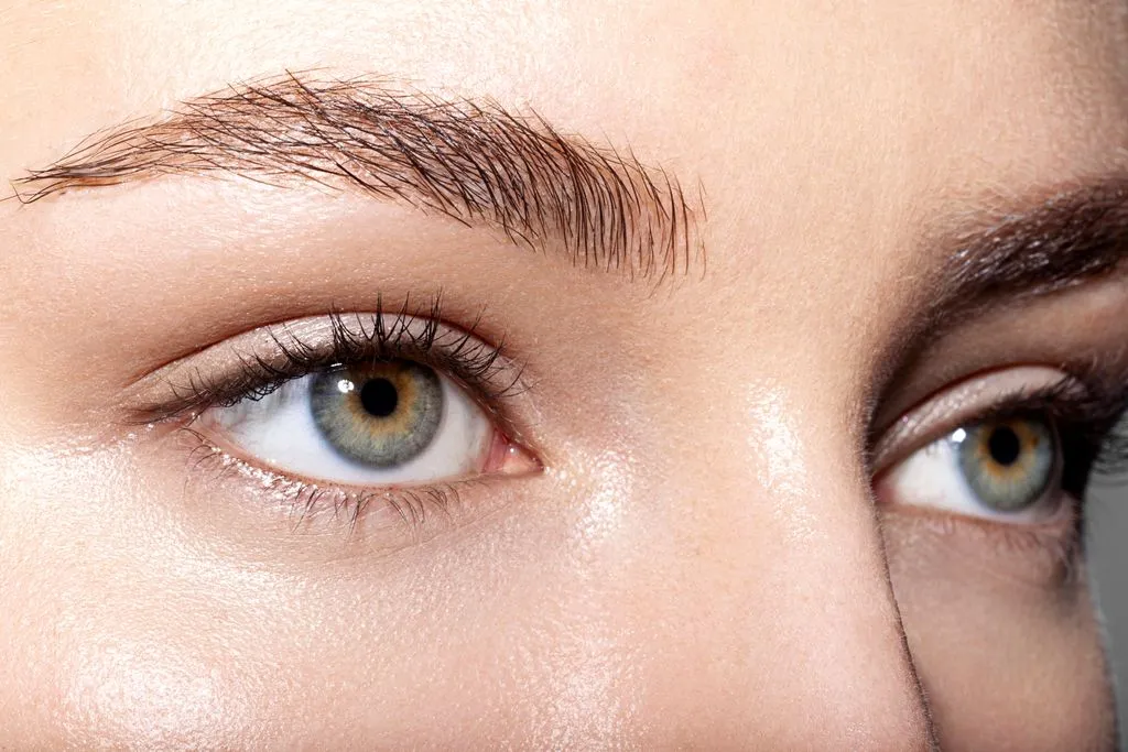 Blepharoplasty, Focus on Amanda Bynes Banner